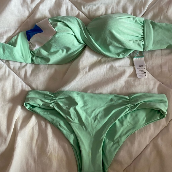 Bathing suit - Picture 3 of 5